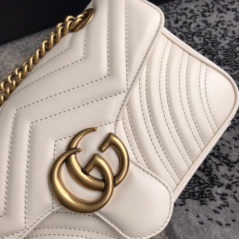 GG Marmont Mini Matelasse Leather Shoulder Bag White 22Cm ‎446744 DTDIT 9022 MARMONT Bag