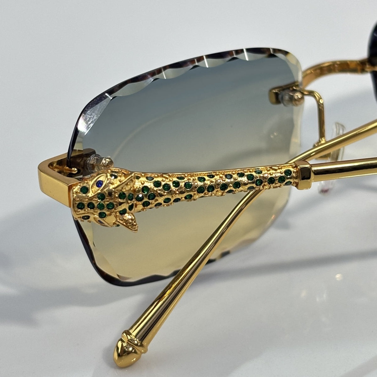 2026 High-End leisure travel versatile sunglasses19037