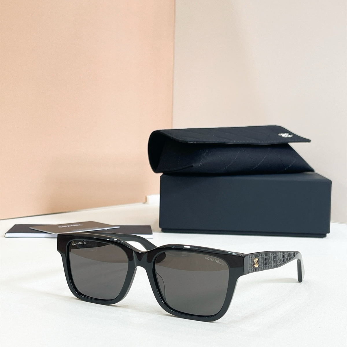 2026 High-End leisure travel versatile sunglasses19042