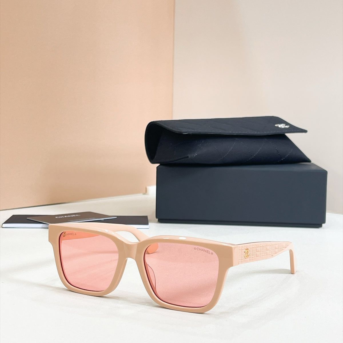 2026 High-End leisure travel versatile sunglasses19042