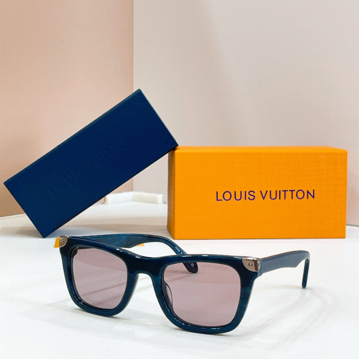 2026 High-End leisure travel versatile sunglasses19044