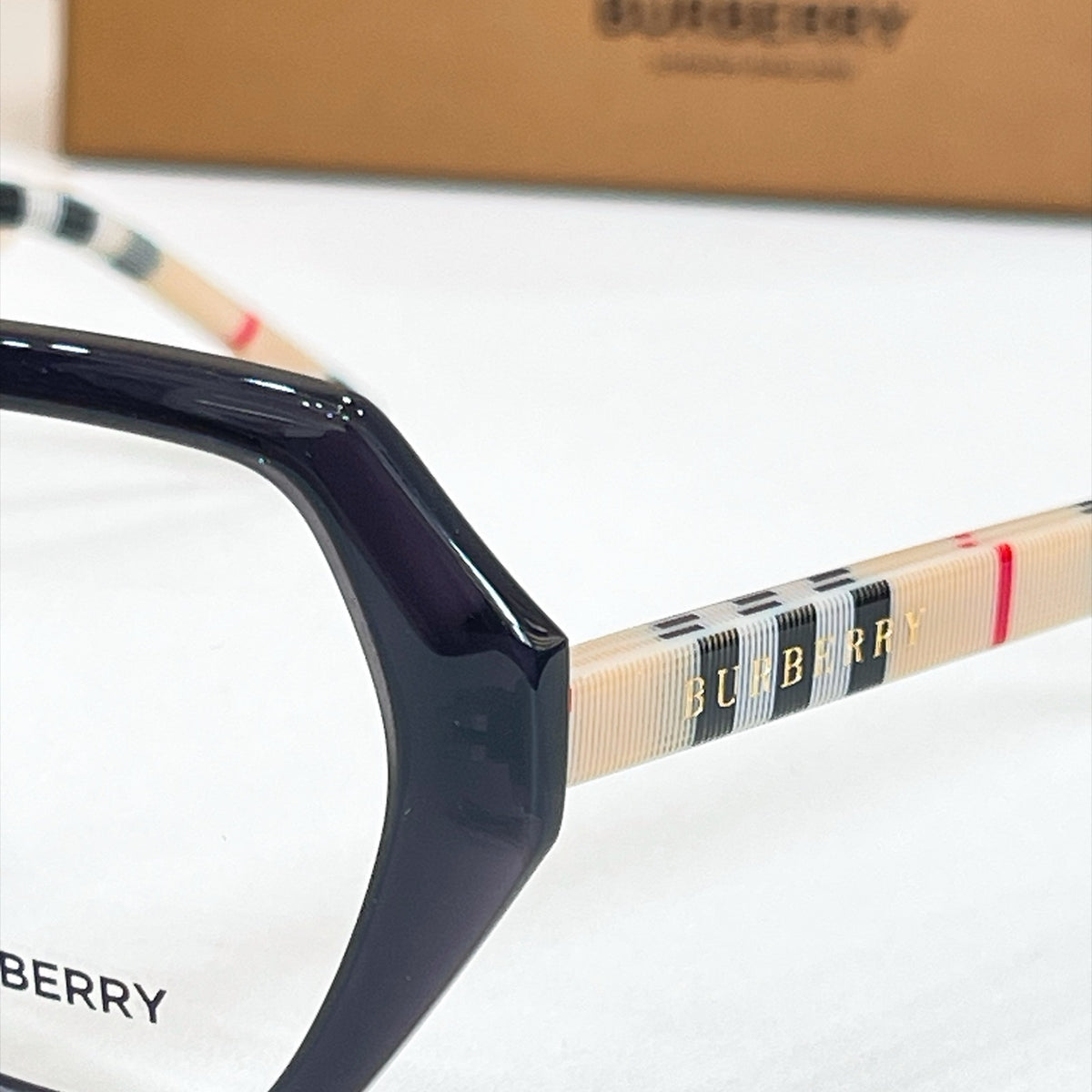 2026 High-End leisure travel versatile sunglasses19046