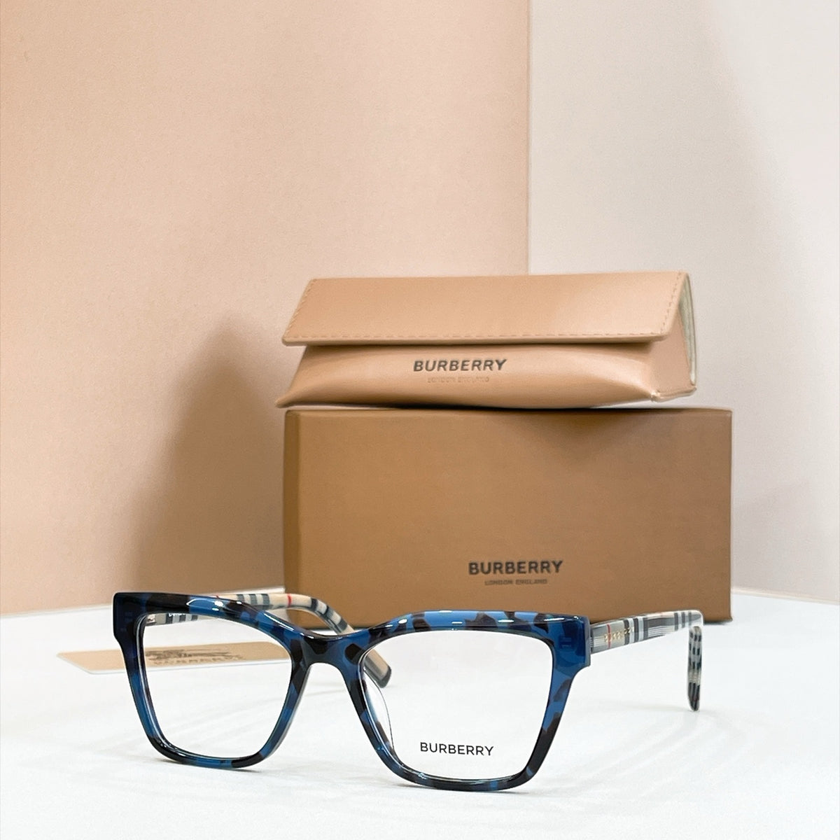 2026 High-End leisure travel versatile sunglasses19047