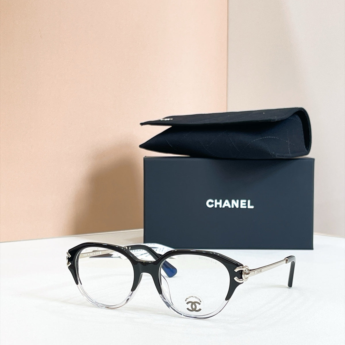 2026 High-End leisure travel versatile sunglasses19048