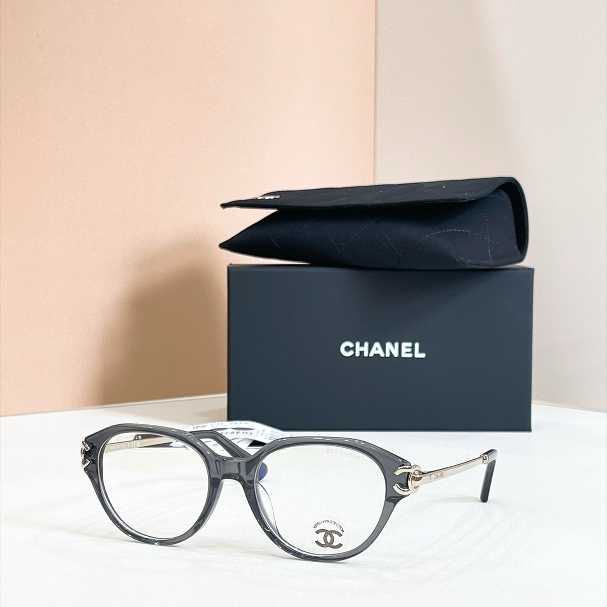 2026 High-End leisure travel versatile sunglasses19048