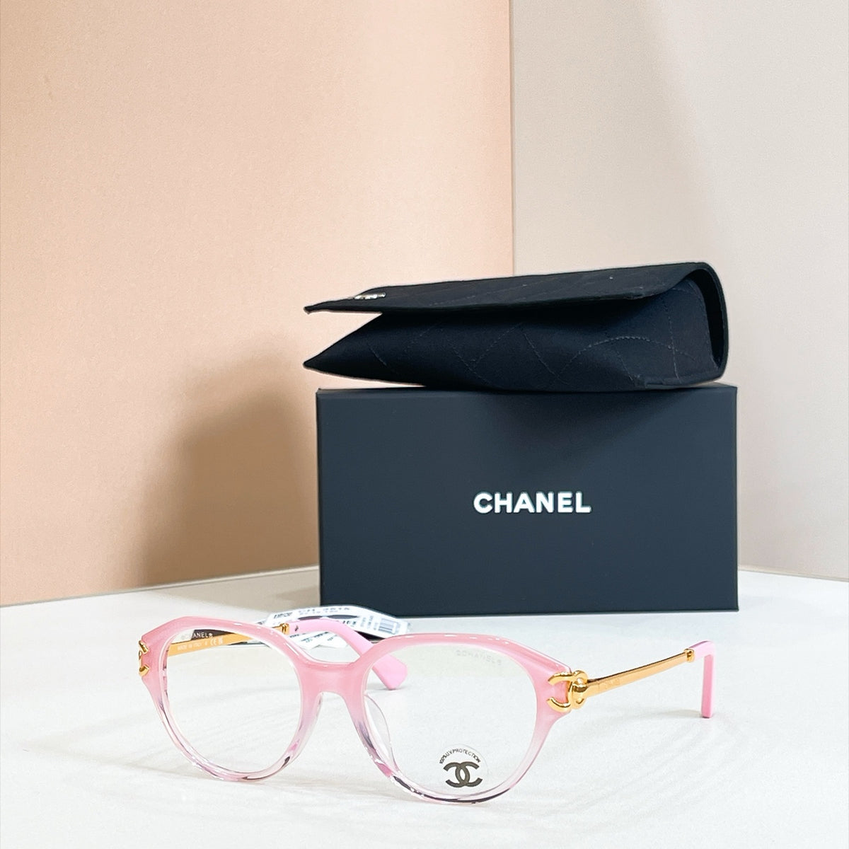 2026 High-End leisure travel versatile sunglasses19048