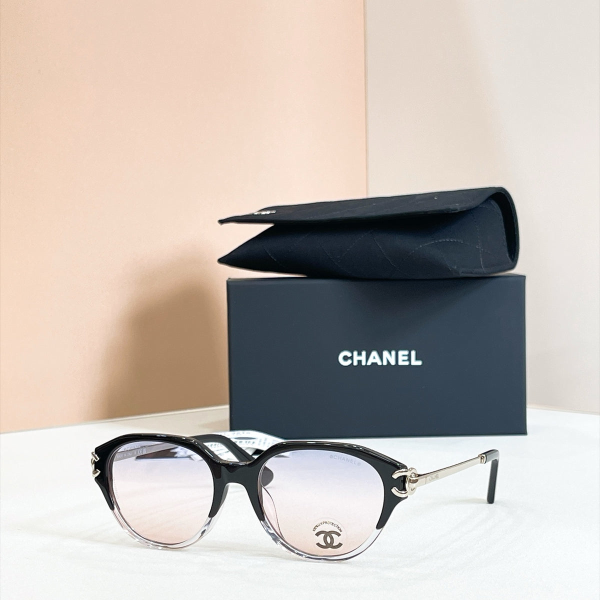 2026 High-End leisure travel versatile sunglasses19048