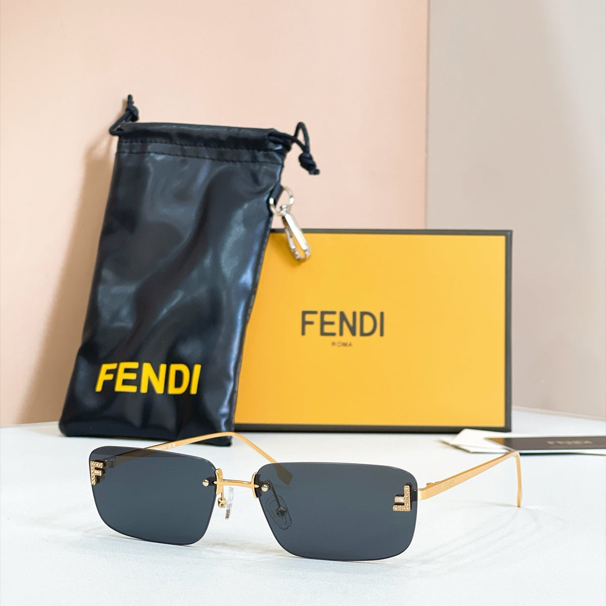 2026 High-End leisure travel versatile sunglasses19049