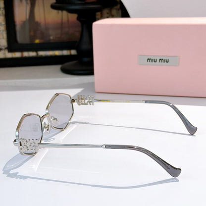 2026 High-End leisure travel versatile sunglasses19053