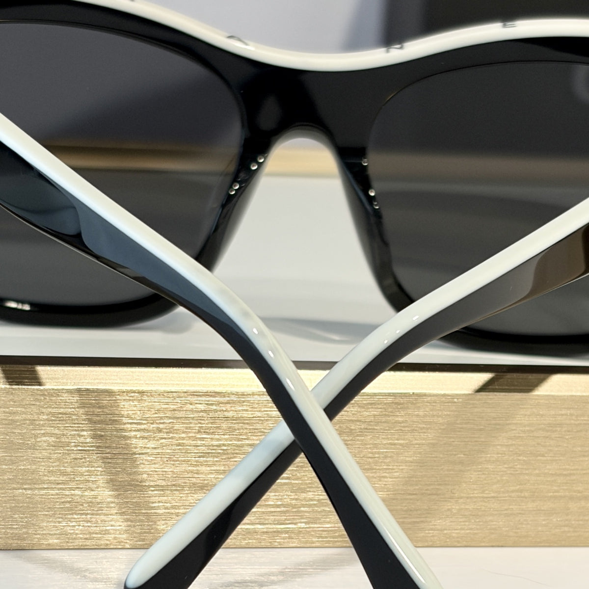 2026 High-End leisure travel versatile sunglasses19057