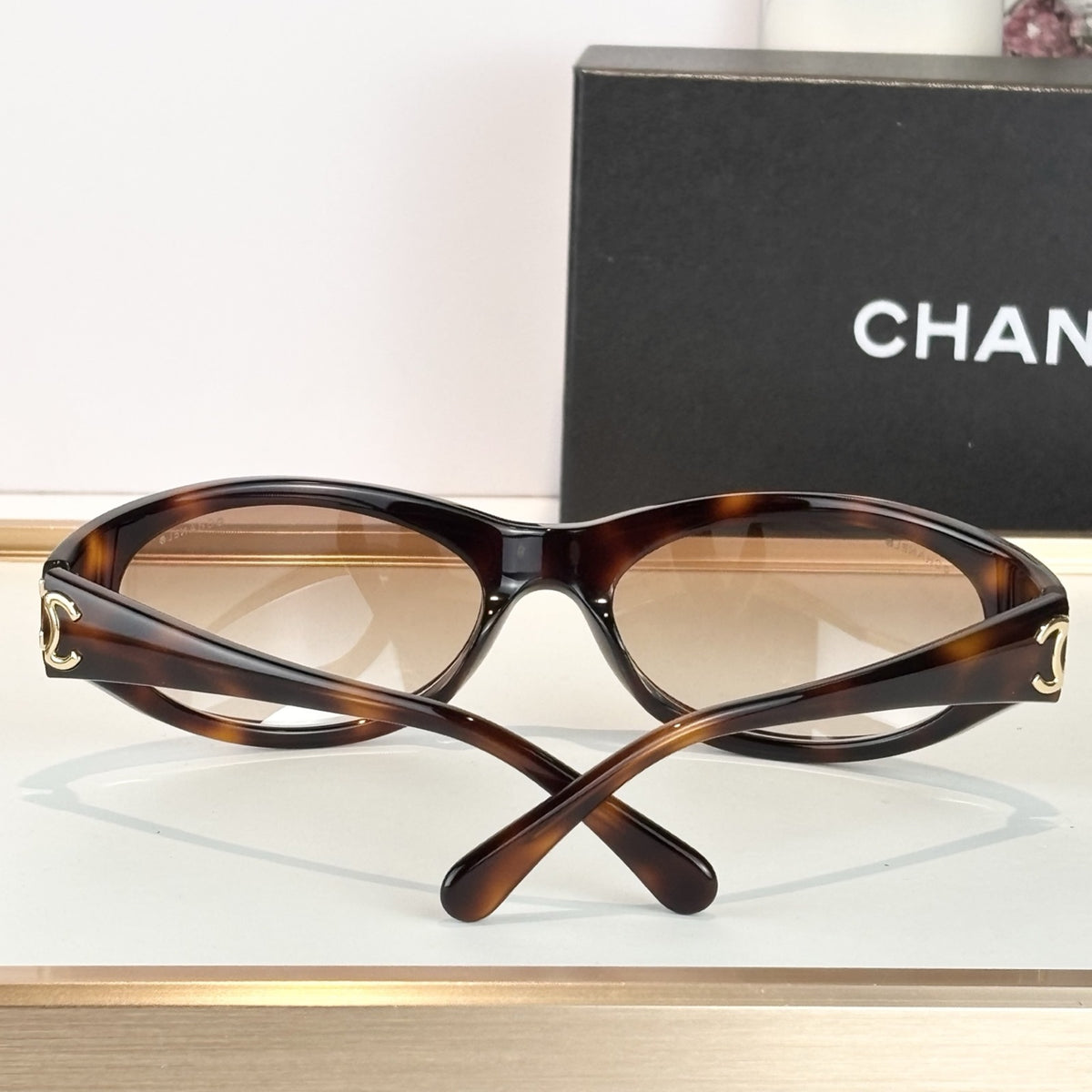 2026 High-End leisure travel versatile sunglasses19058