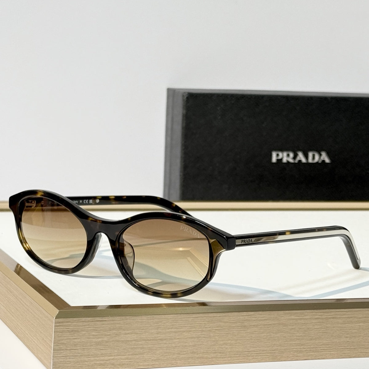 2026 High-End leisure travel versatile sunglasses19059