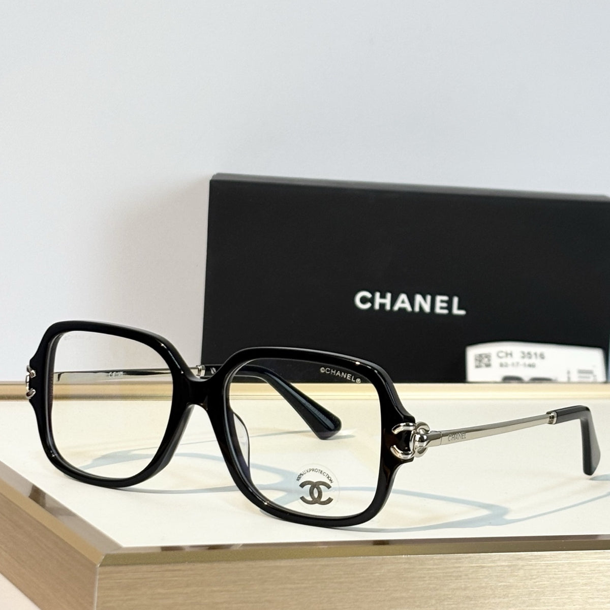 2026 High-End leisure travel versatile sunglasses19060