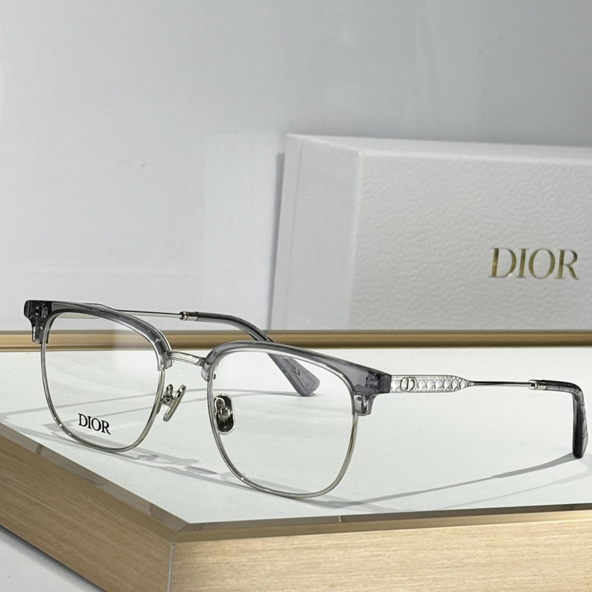 2026 High-End leisure travel versatile sunglasses19062