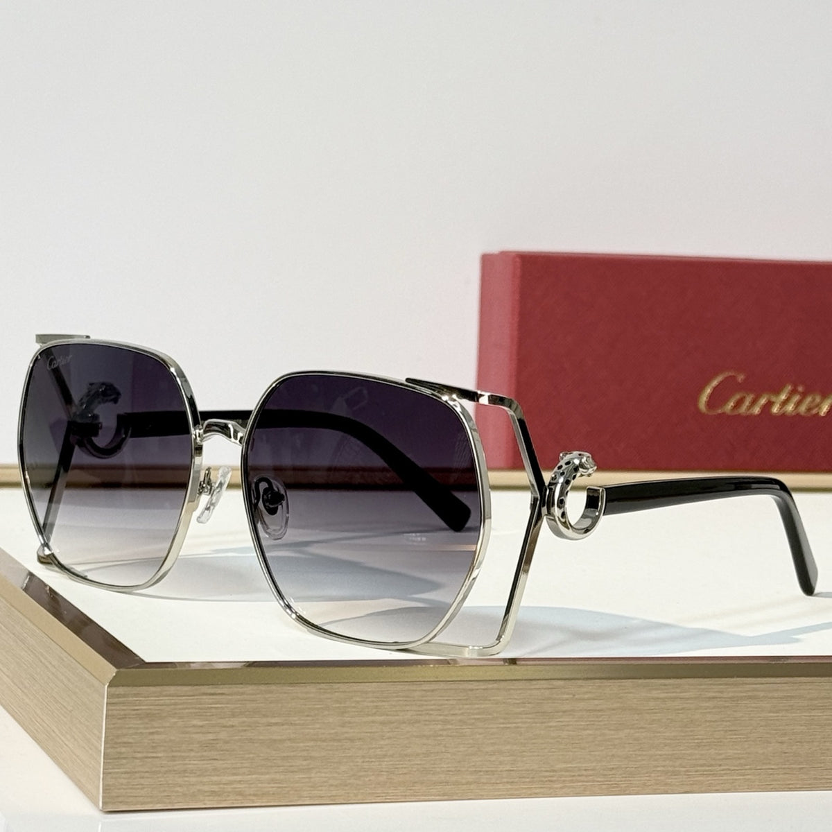 2026 High-End leisure travel versatile sunglasses19065