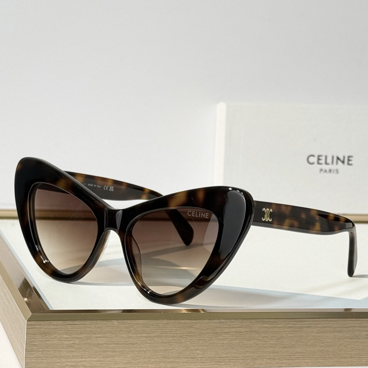 2026 High-End leisure travel versatile sunglasses19066