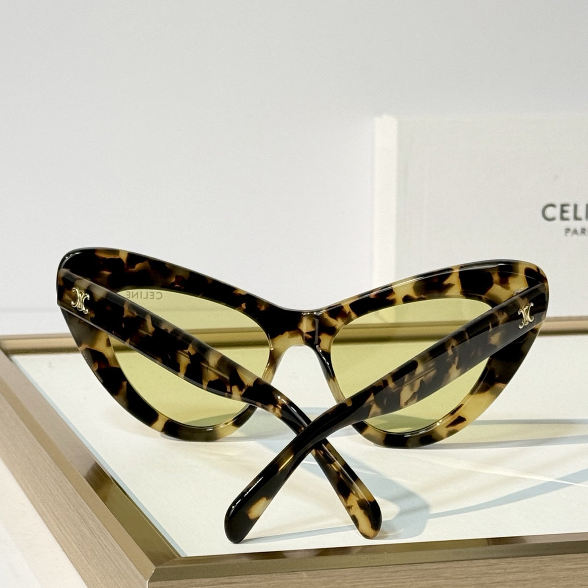 2026 High-End leisure travel versatile sunglasses19066