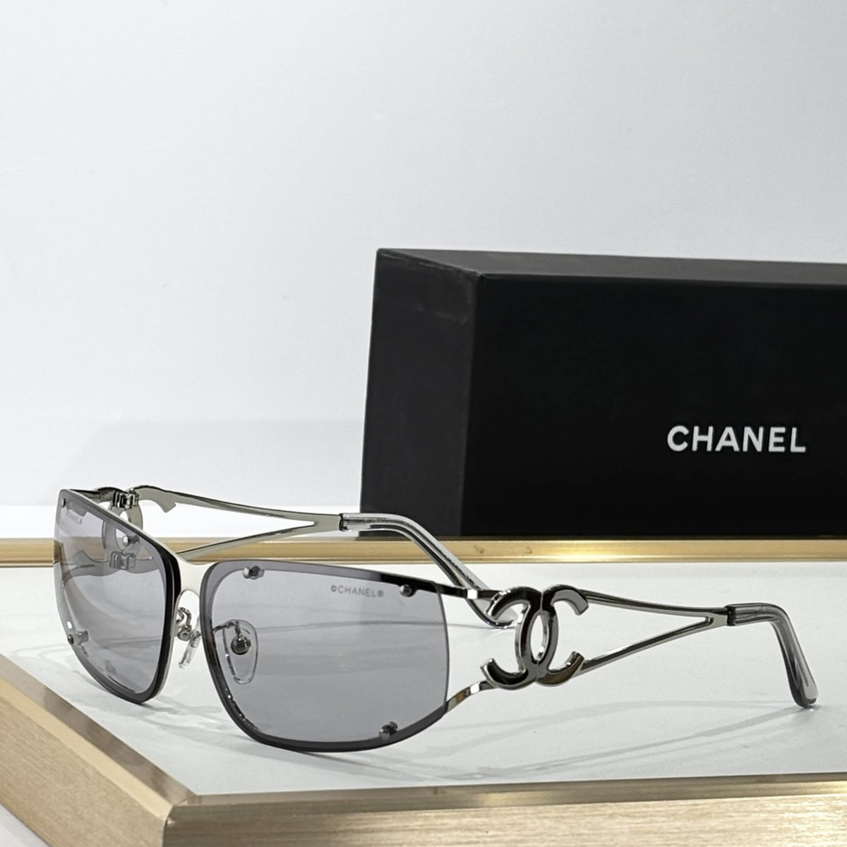 2026 High-End leisure travel versatile sunglasses19070