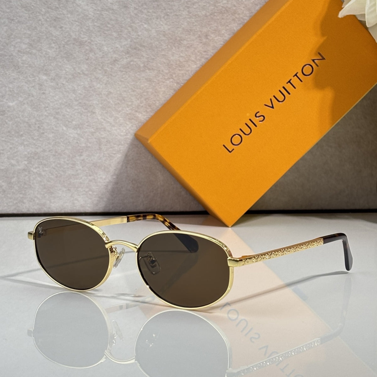 2026 High-End leisure travel versatile sunglasses19074