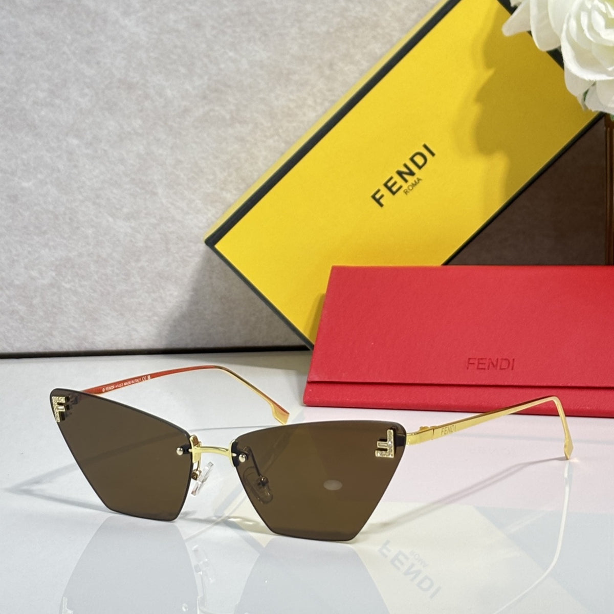 2026 High-End leisure travel versatile sunglasses19075