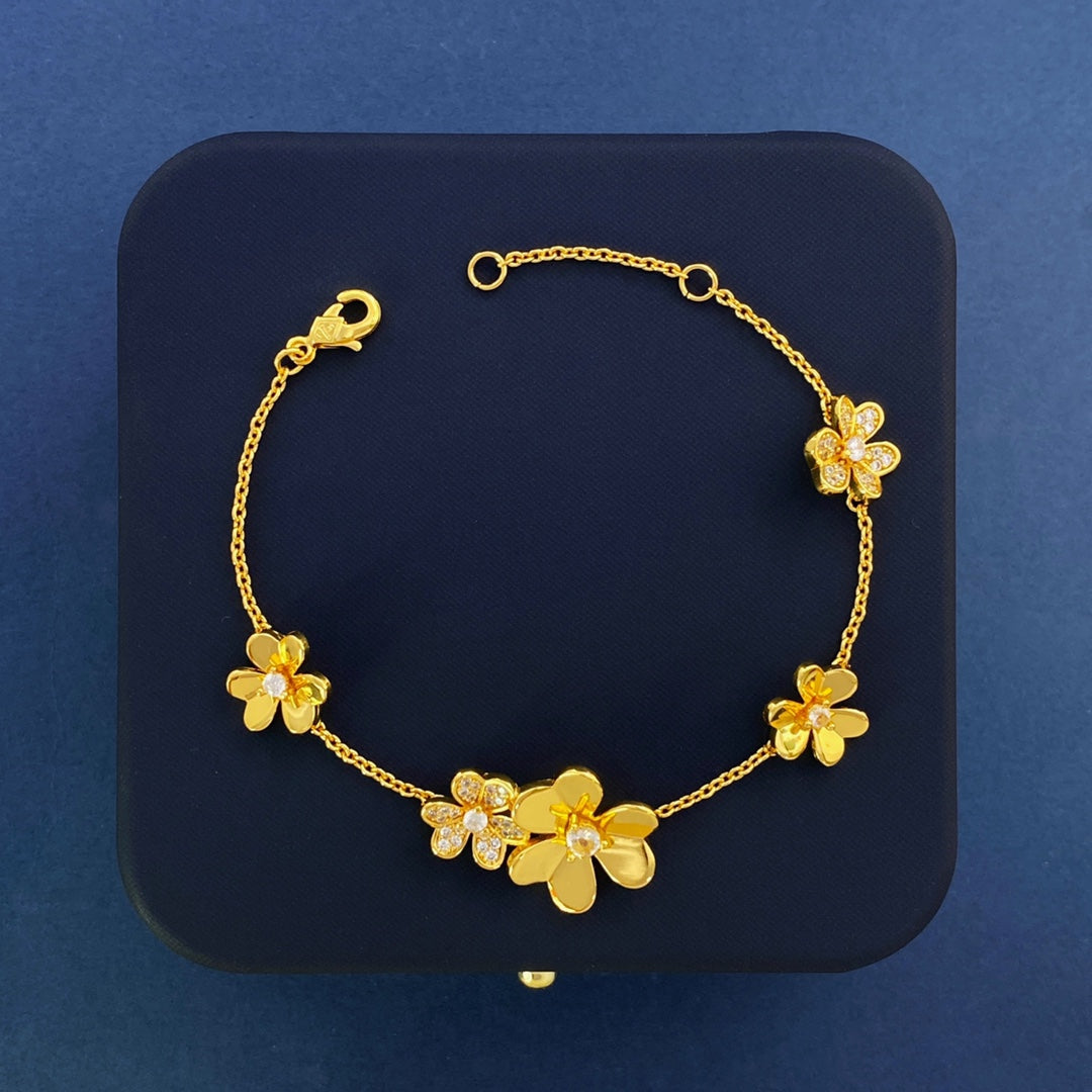 18K Celestial Frivole Bracelet